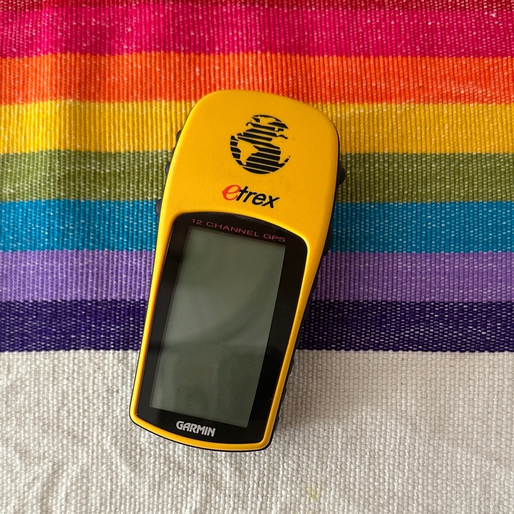 Garmin eTrex Handheld GPS - Picture 3 of 6